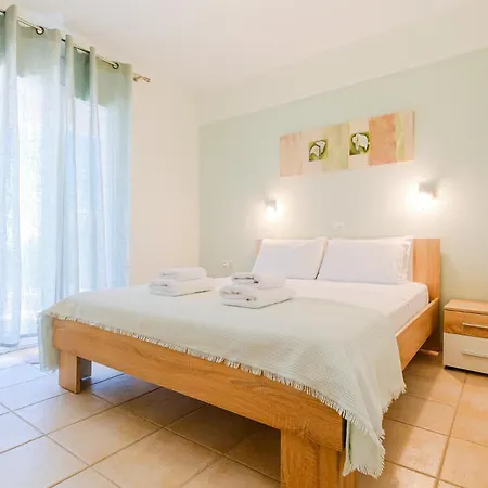 Mysea B * Ágios Nikólaos