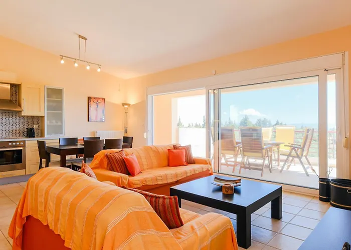 Mysea B Holiday home